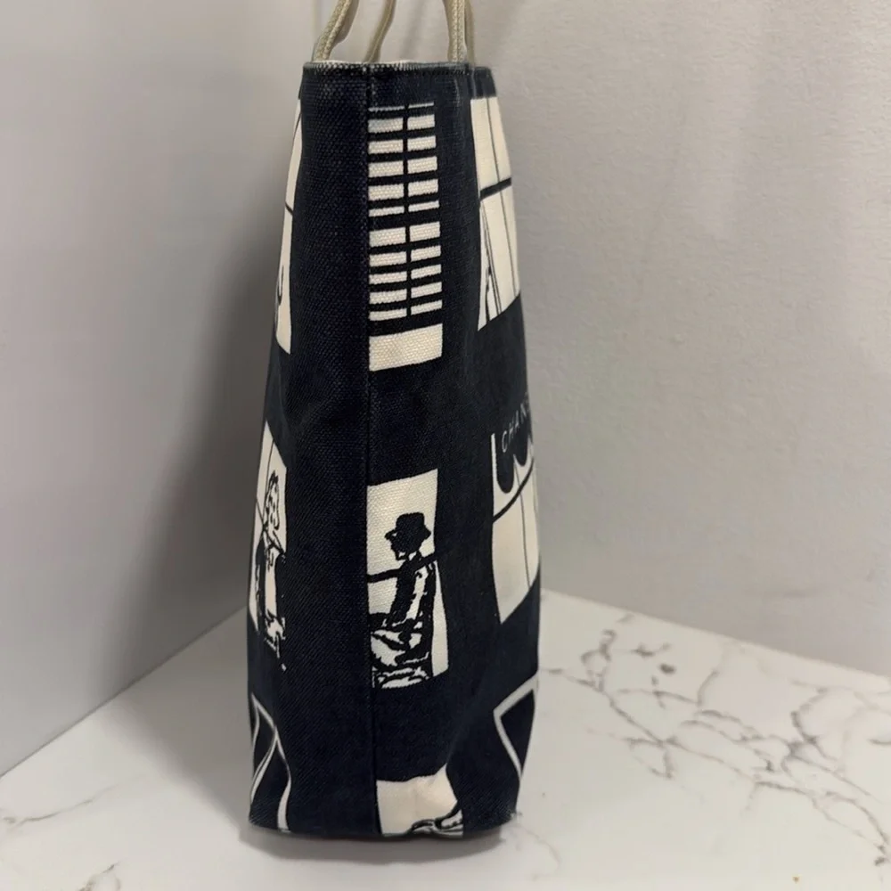 Chanel Windows Tote Bag - Picture 4 of 13